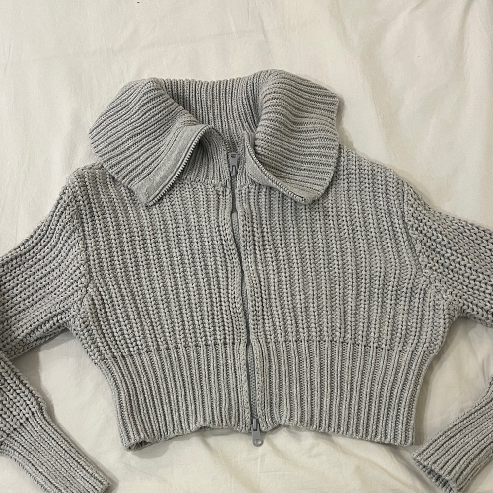 Aerie Gray Women's Zipper Sweater